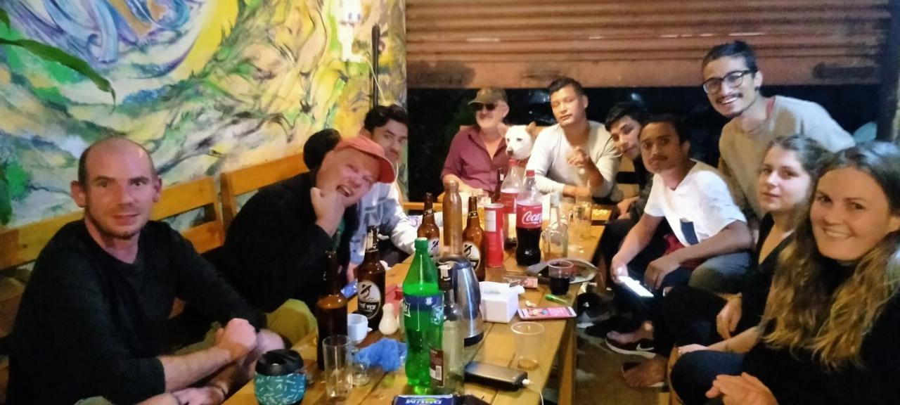 Pokhara Metro Eco Hotel Buitenkant foto