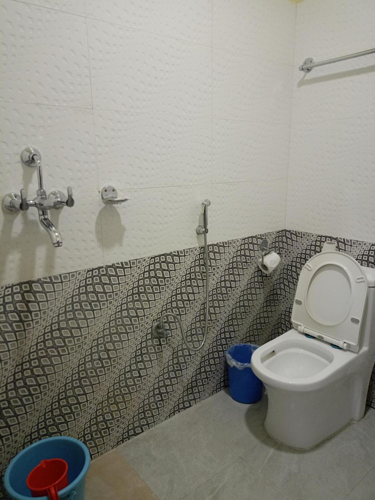 Pokhara Metro Eco Hotel Buitenkant foto