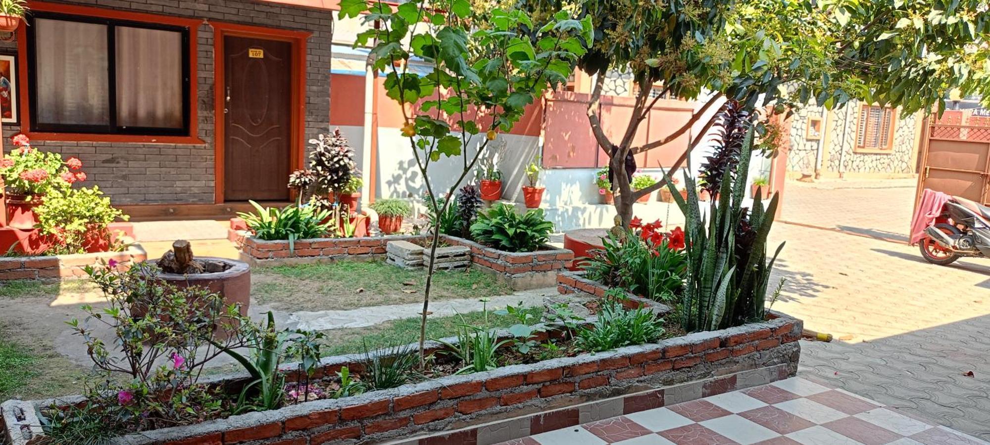 Pokhara Metro Eco Hotel Buitenkant foto