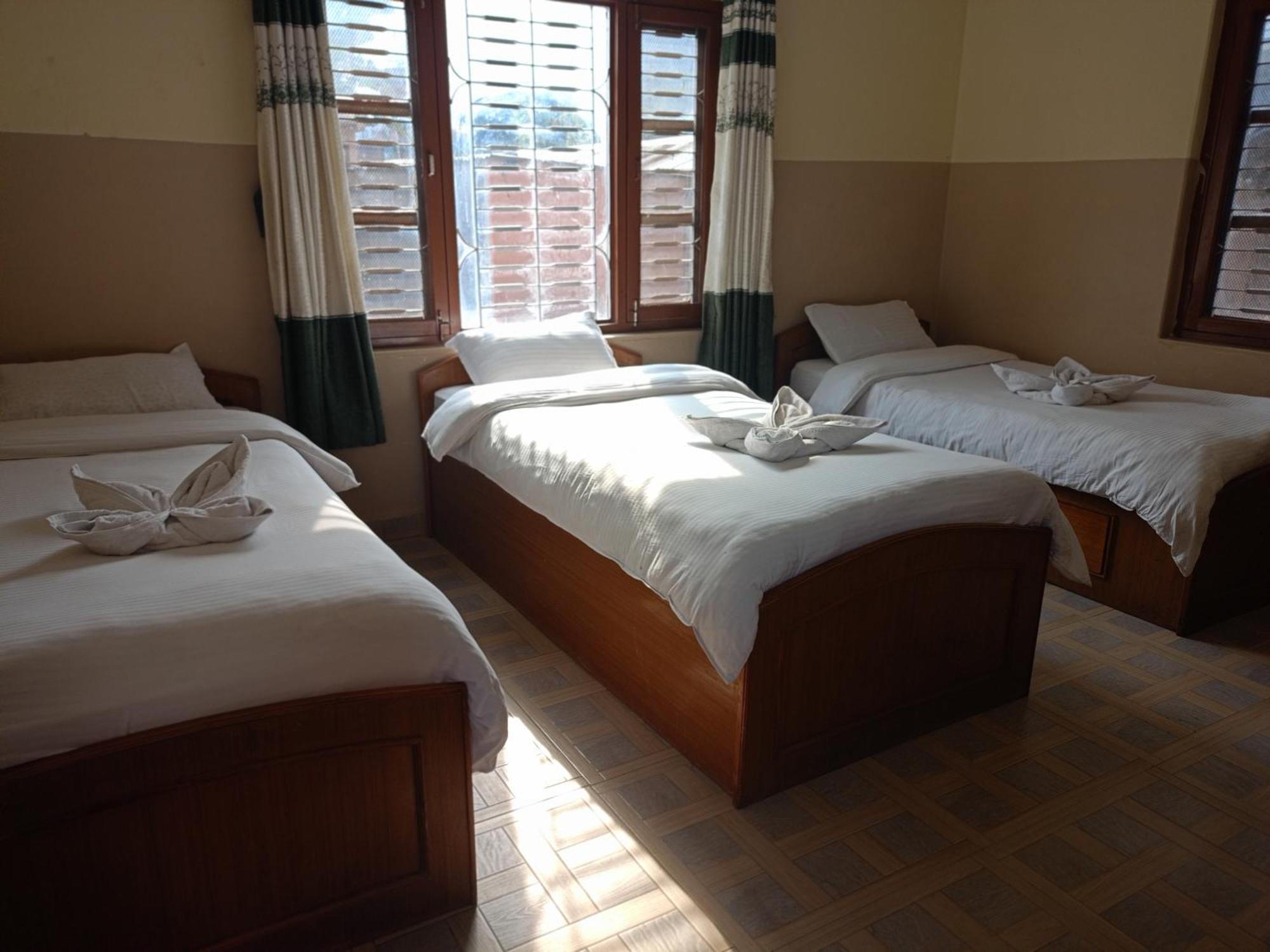 Pokhara Metro Eco Hotel Buitenkant foto